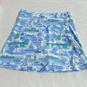 Smith & Quinn small skort with 2 side pockets